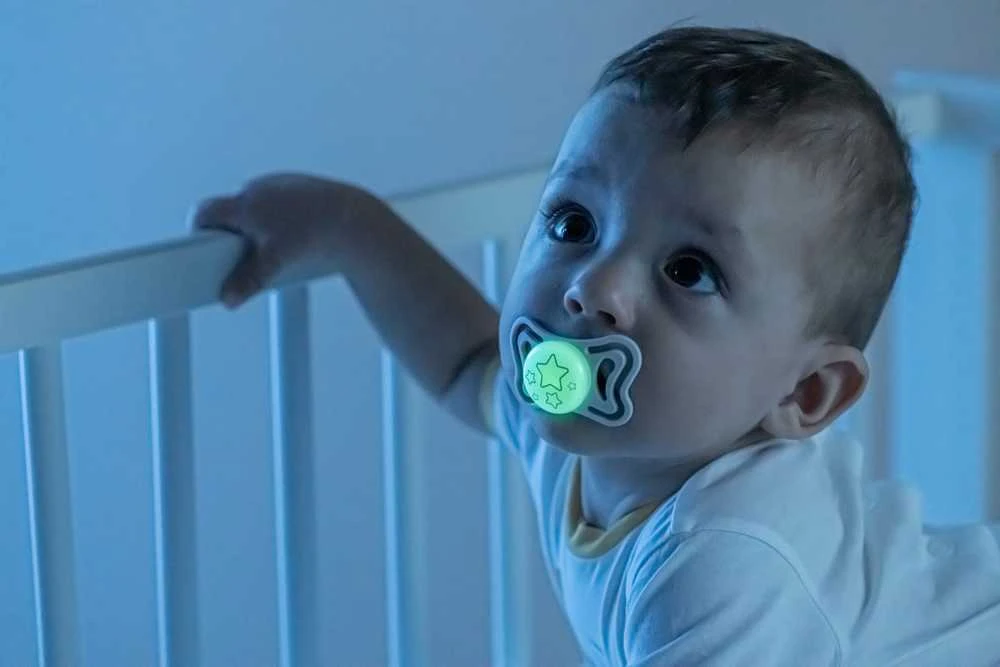 Chicco Raminantis čiulptukas lengvas silikoninis lumi 2vnt 6-16m