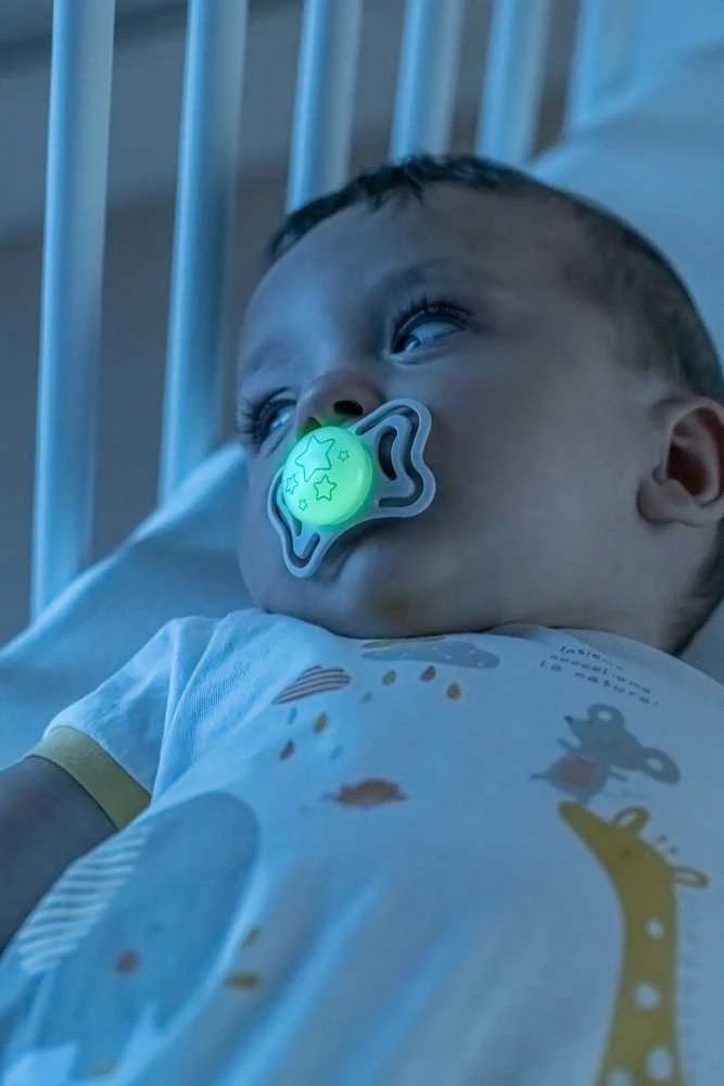 Chicco Raminantis čiulptukas lengvas silikoninis lumi 2vnt 2-6m