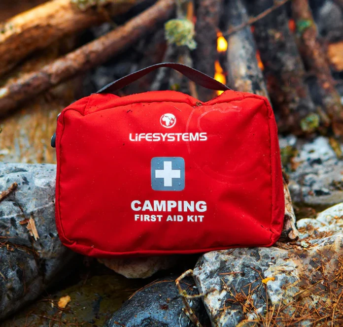 Vaistinėlė Lifesystems Camping First Aid Kit