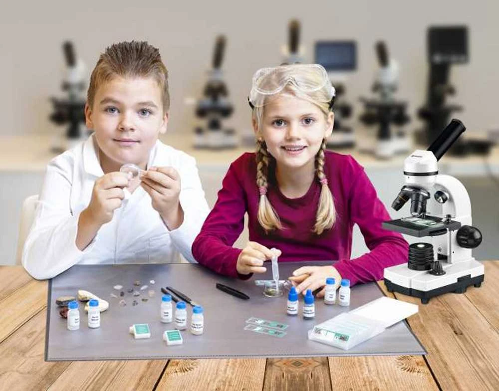 Mikroskopijos rinkinys Bresser Junior