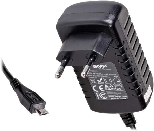AKY AK-TB-06 AKYGA Universal Planšetė Adapteris AK-TB-06 5V/2.5A DC MicroUSB