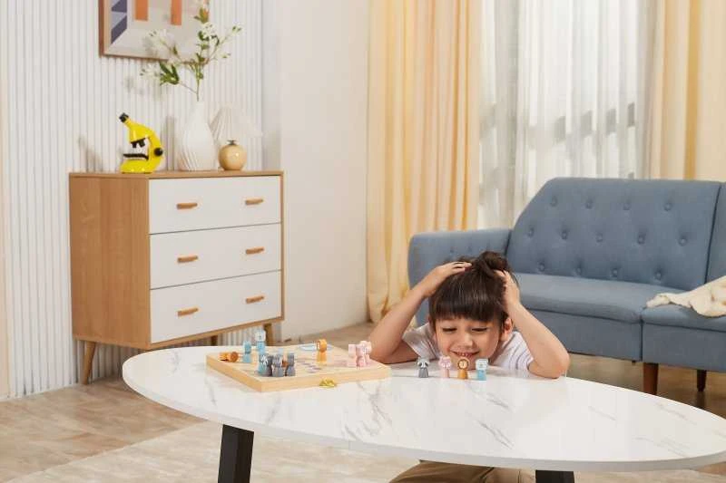 Viga PolarB Stalo žaidimas Ludo, 16 figūrų, medinis