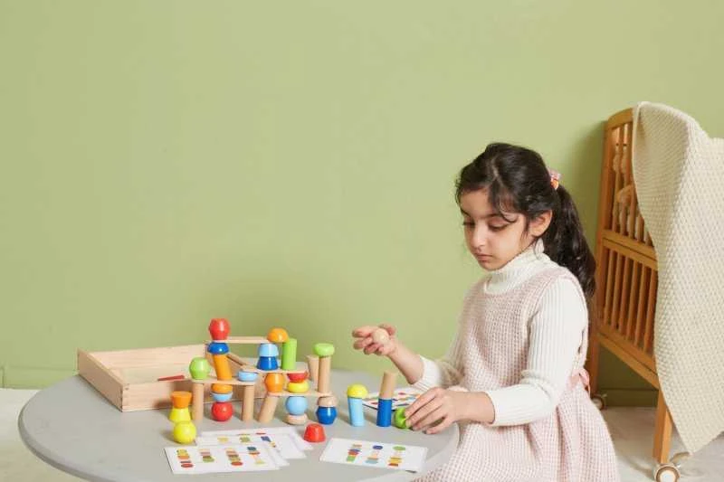 Viga Vigos mediniai geometriniai blokai Dėlionė 52 EL.