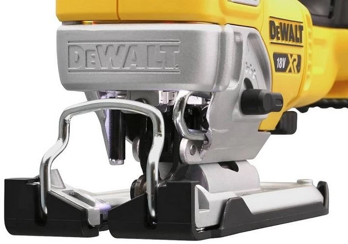 DEWALT akumuliatorinis siaurapjūklis DCS335NT 18V be akumuliatoriaus ir kroviklio su lagaminu TSTAK