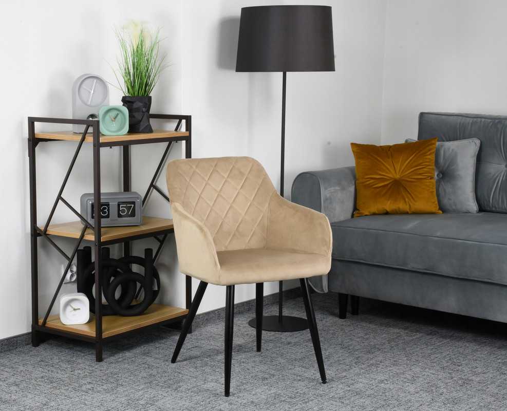 Exito Design Modernus smėlio spalvos veliūrinis krėslas Milton su juodomis metalinėmis kojomis