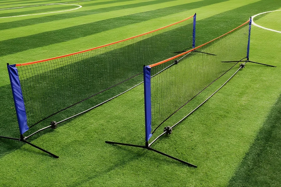 Universalus tinklo rinkinys badmintonui, tinkliniui ir tenisui 310 cm su reguliuojamu aukščiu