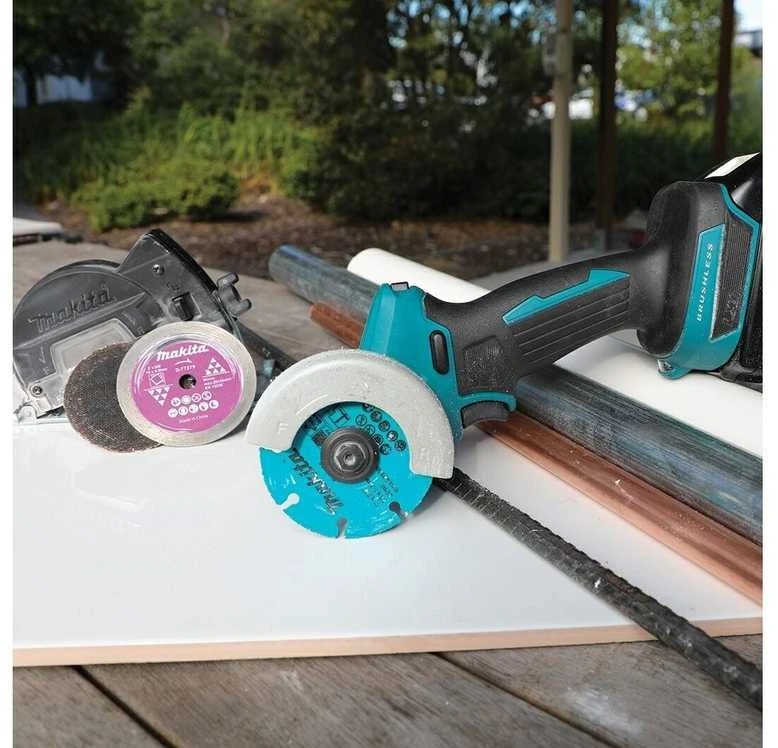 Makita DMC300Z Akumuliatorinis LXT ® diskinis pjaustytuvas 18V, 76mm, 20000min-1, Be akumuliatorių ir kroviklio!