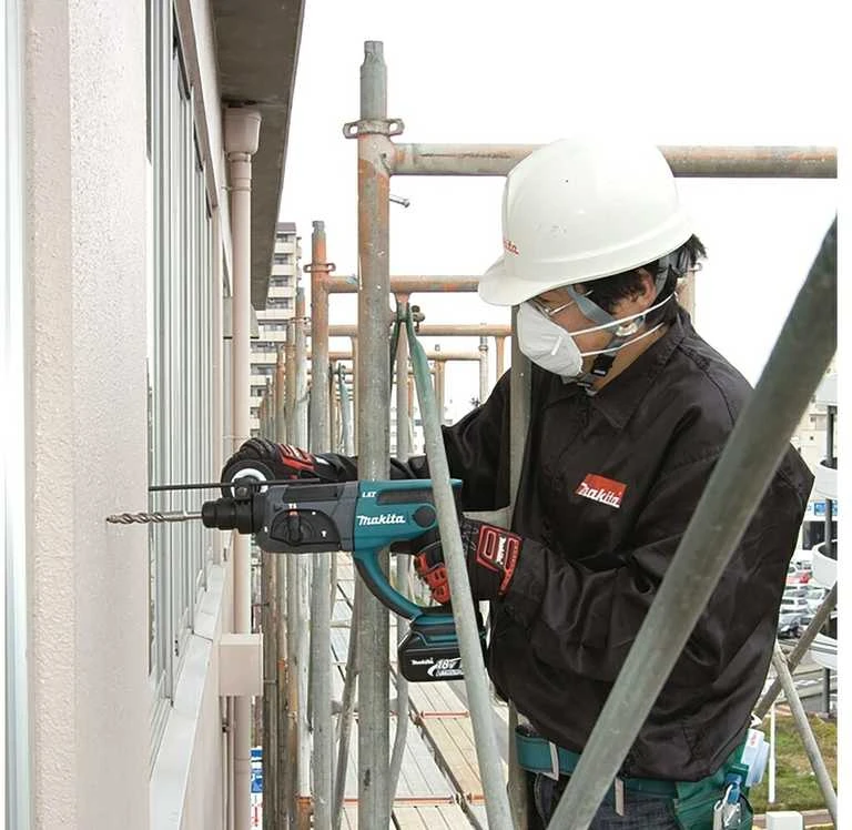 Makita DHR202Z Akumuliatorinis perforatorius, 18 V, SDS+, LED, Be akumuliatorių ir kroviklio!