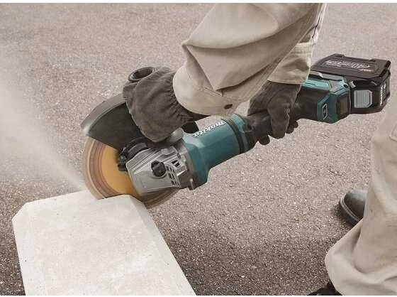 Makita GA038GZ Kampinis šlifuoklis XGT, 230MM, 6600RPM; bešepetėlinis variklis; elektrinis stabdys; AFT; XPT; AWS (be AWS lusto); "Z" versija - komplektuojamas be akumuliatoriaus ir kroviklio