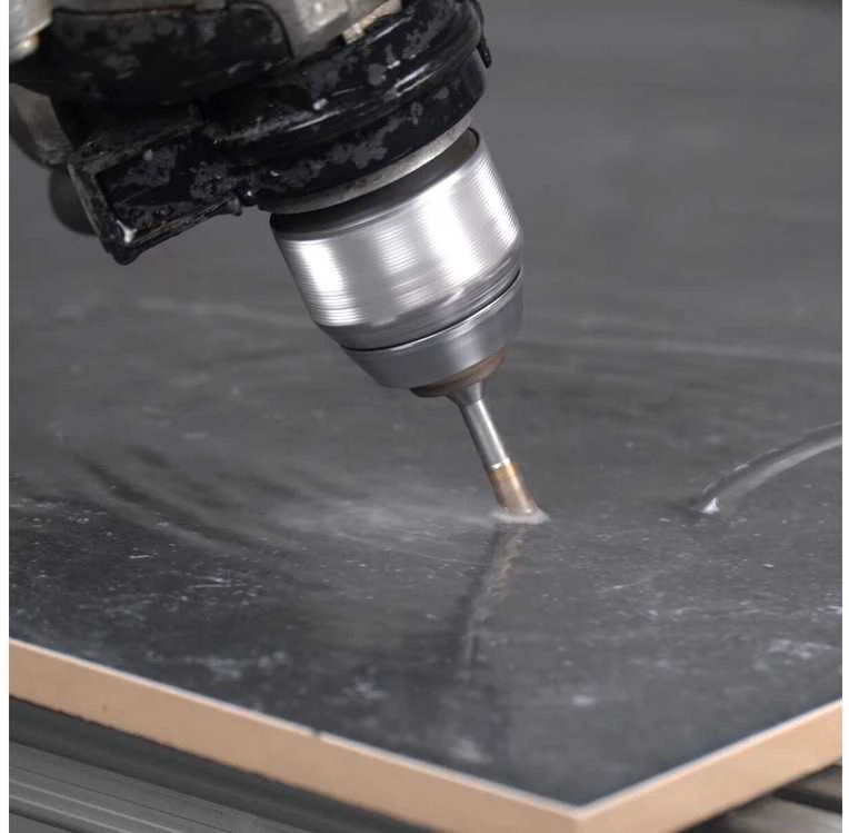 Makita Grąžtas stiklui, 4x51mm, su tiesiu apvaliu koteliu. D-78411