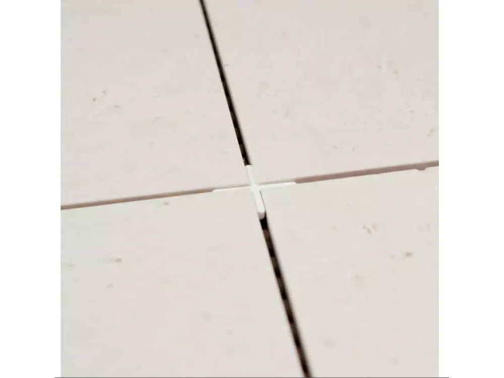 Kryžiukai plytelių tarpams 1,5mm, 250 vnt. Bihui