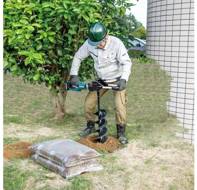 Makita DG002GZ akumuliatorinis žemės grąžtas 40Vmax XGT, BL variklis, 2 greičiai, maks. 200 mm, tiesiogiai pritvirtintas grąžto antgalis, be akumuliatoriaus ir krovikli