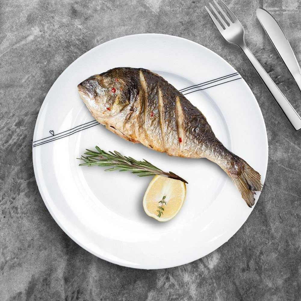 Baltos porcelianinės pietų lėkštė ŠIRDYS 27 cm