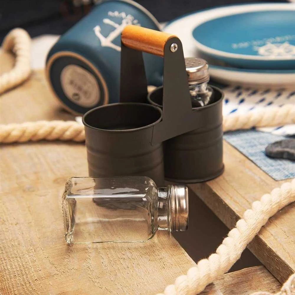 Druskos ir pipirų plaktuvai stove, 3 vnt