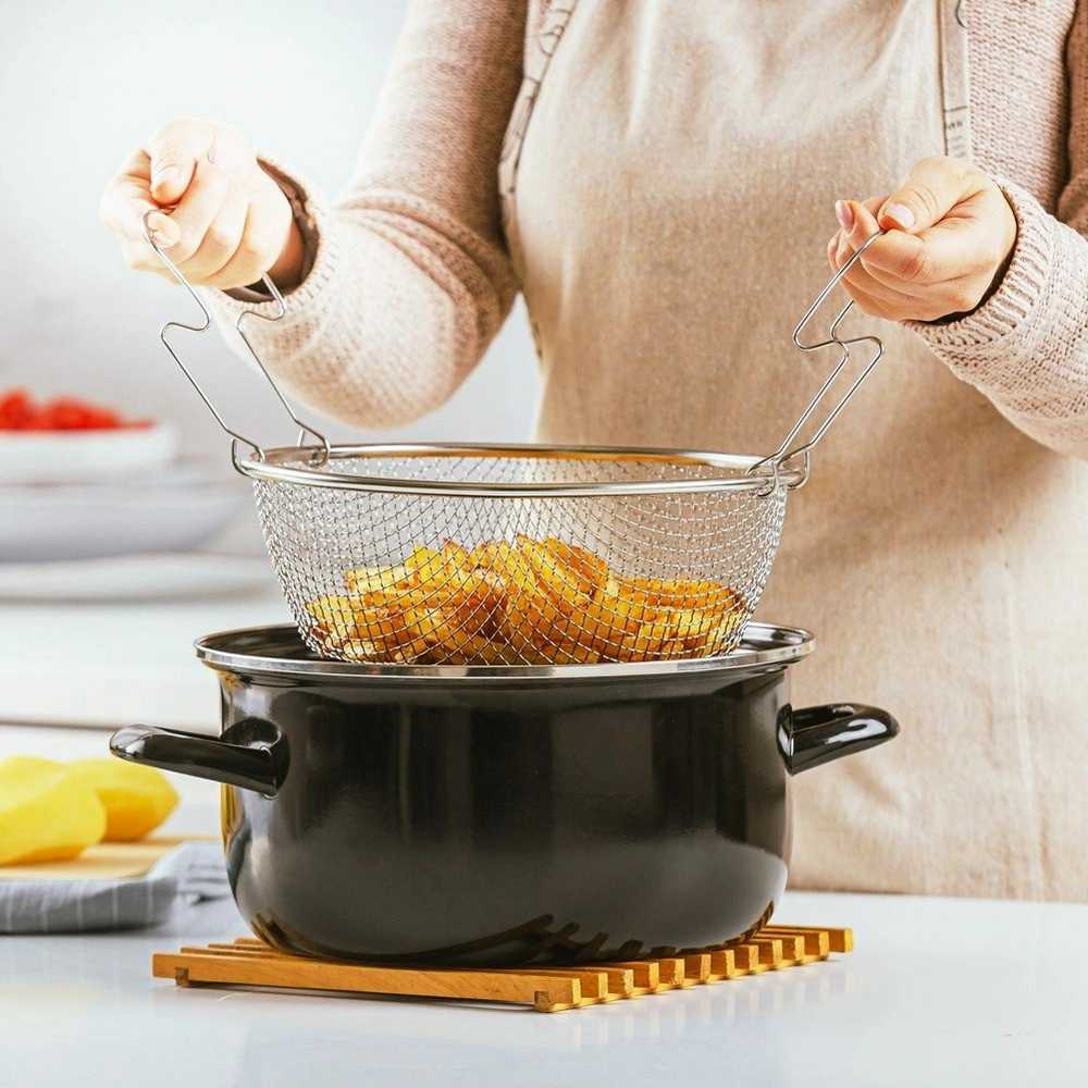 Nava Puodas su sieteliu emaliuotas su sieteliu ir dangčiu 24,5 cm, 4 l