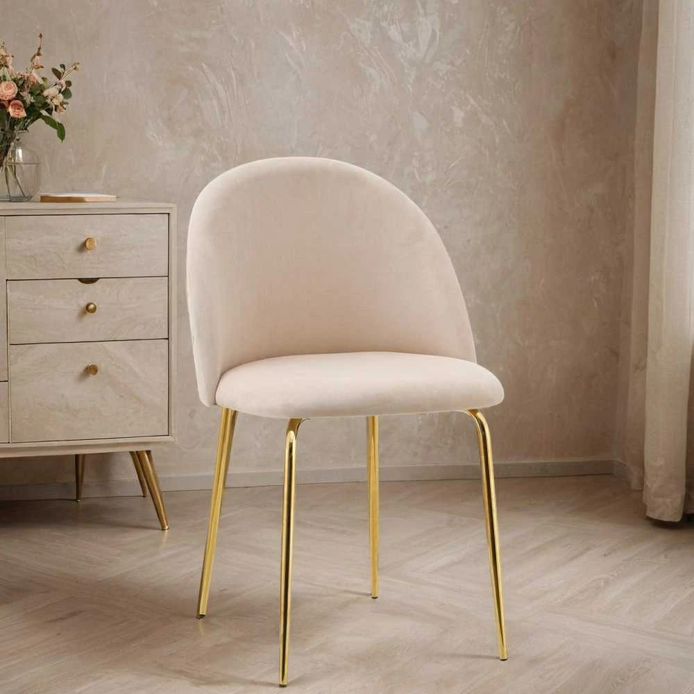 Fargo Gold Velvet smėlio spalvos aksominė kėdė