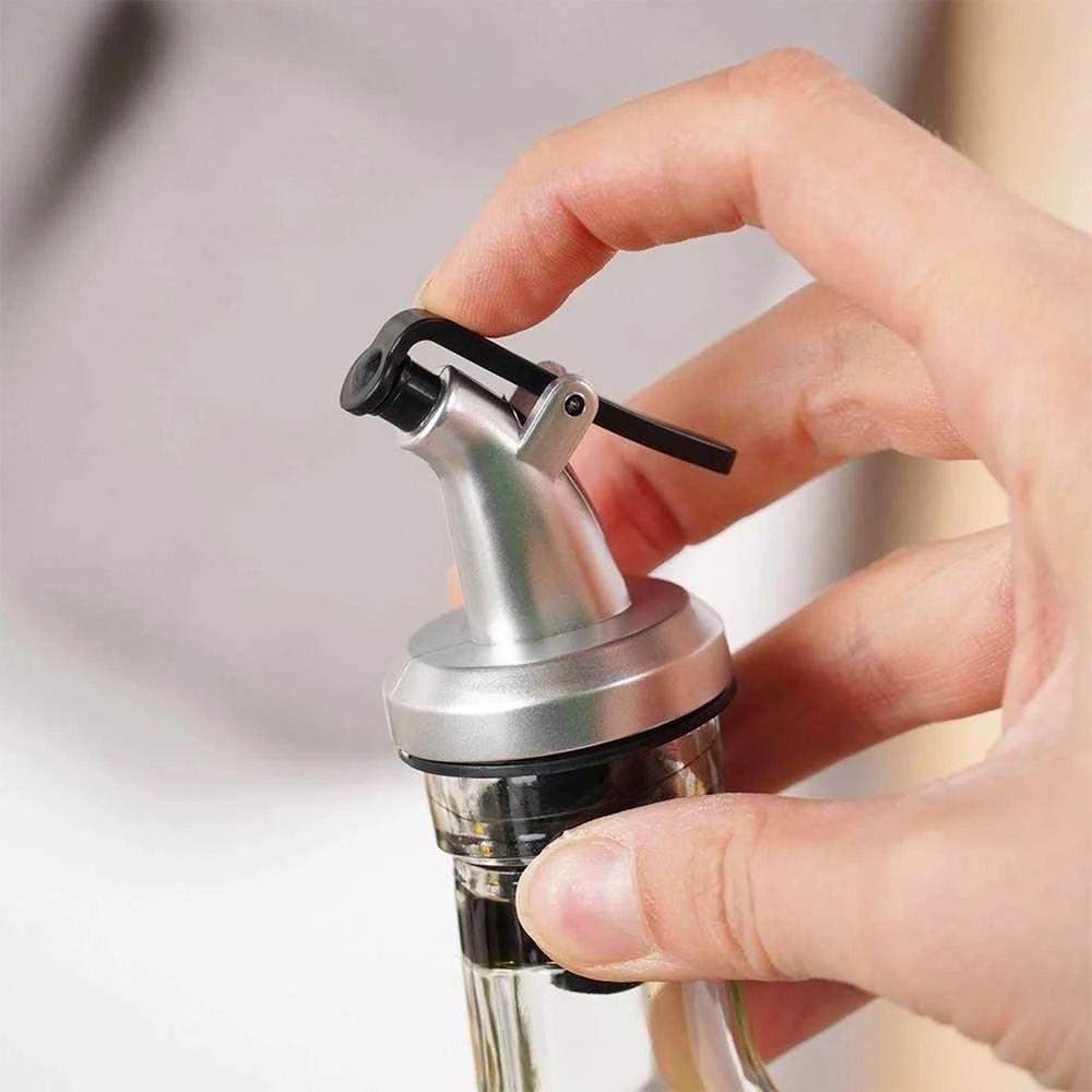 Stiklinis butelis alyvuogių aliejui ir actui su dozatoriumi 250 ml