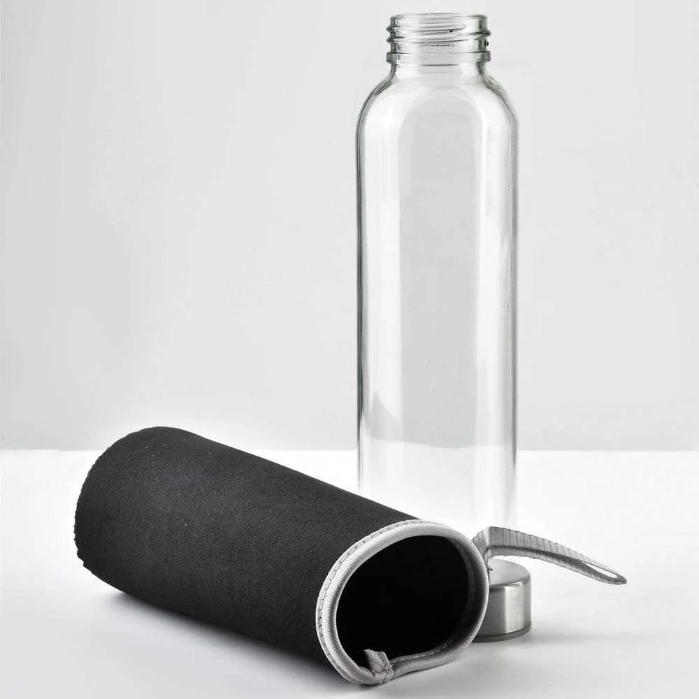Gertuvė Stiklinis buteliukas su neopreno dangteliu, juodas, 490 ml