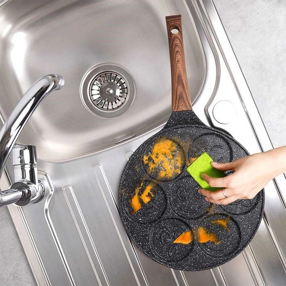 Granito kiaušinių keptuvė 7 skylės Juodas&WOOD 26 cm