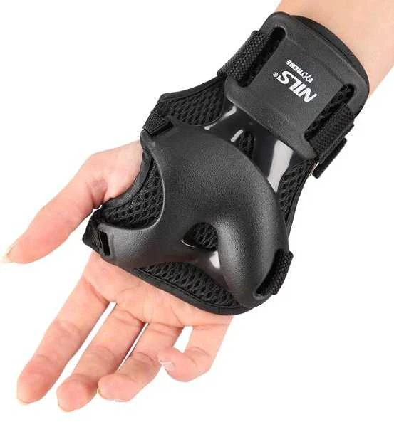 H8334 Juodas DYDIS. M NILS EXTREME PROTECTOR RINKINYS