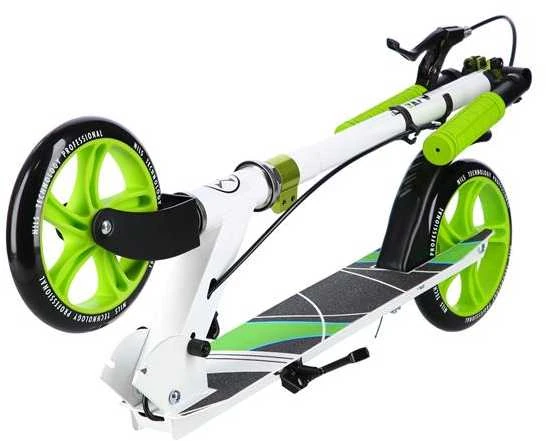 HM0180 Žalias SCOOTER NILS EXTREME