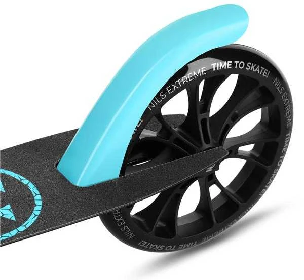 HM1302 Juodas SCOOTER NILS EXTREME