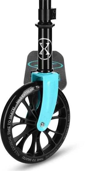 HM1302 Juodas SCOOTER NILS EXTREME
