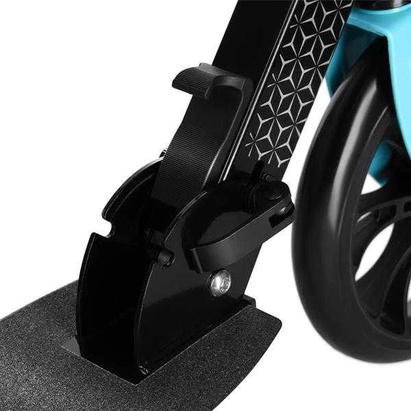 HM1302 Juodas SCOOTER NILS EXTREME