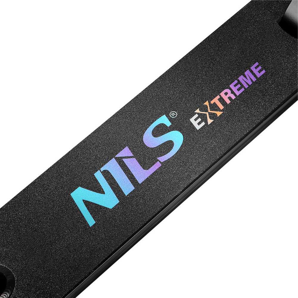 HS024 PRO TRIUKŠMINIS PASPURELIS NILS EXTREME