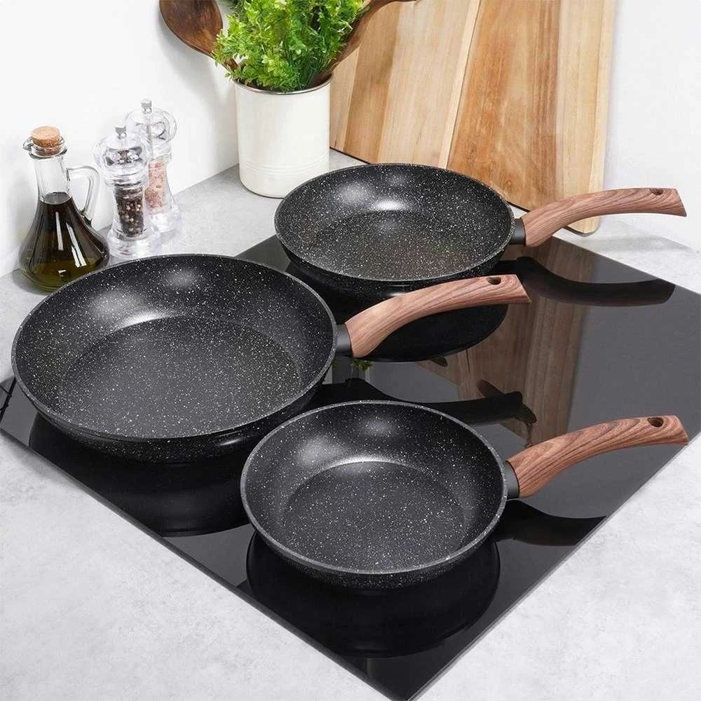 Juodas&WOOD granitinės keptuvės rinkinys, 3 vnt. 20/24/28 cm
