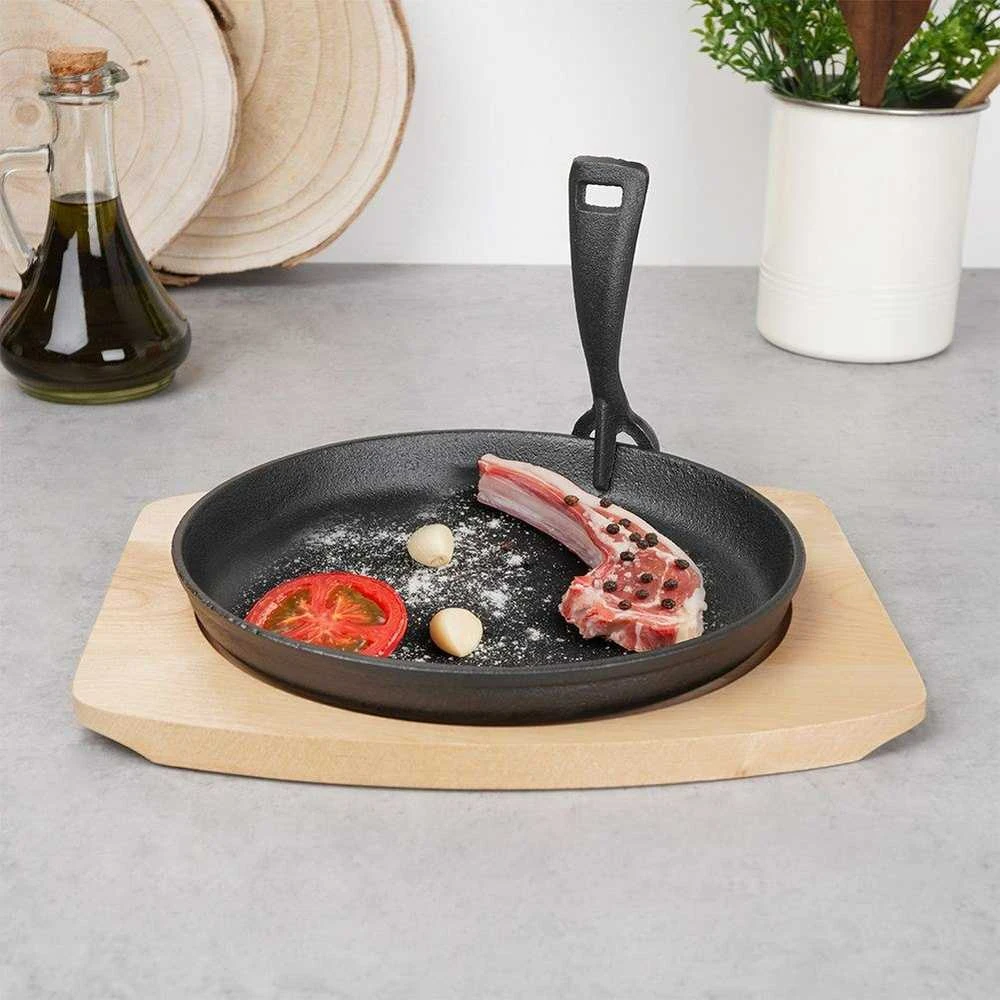 Ketaus keptuvė, ketaus lėkštė 22 cm su lenta