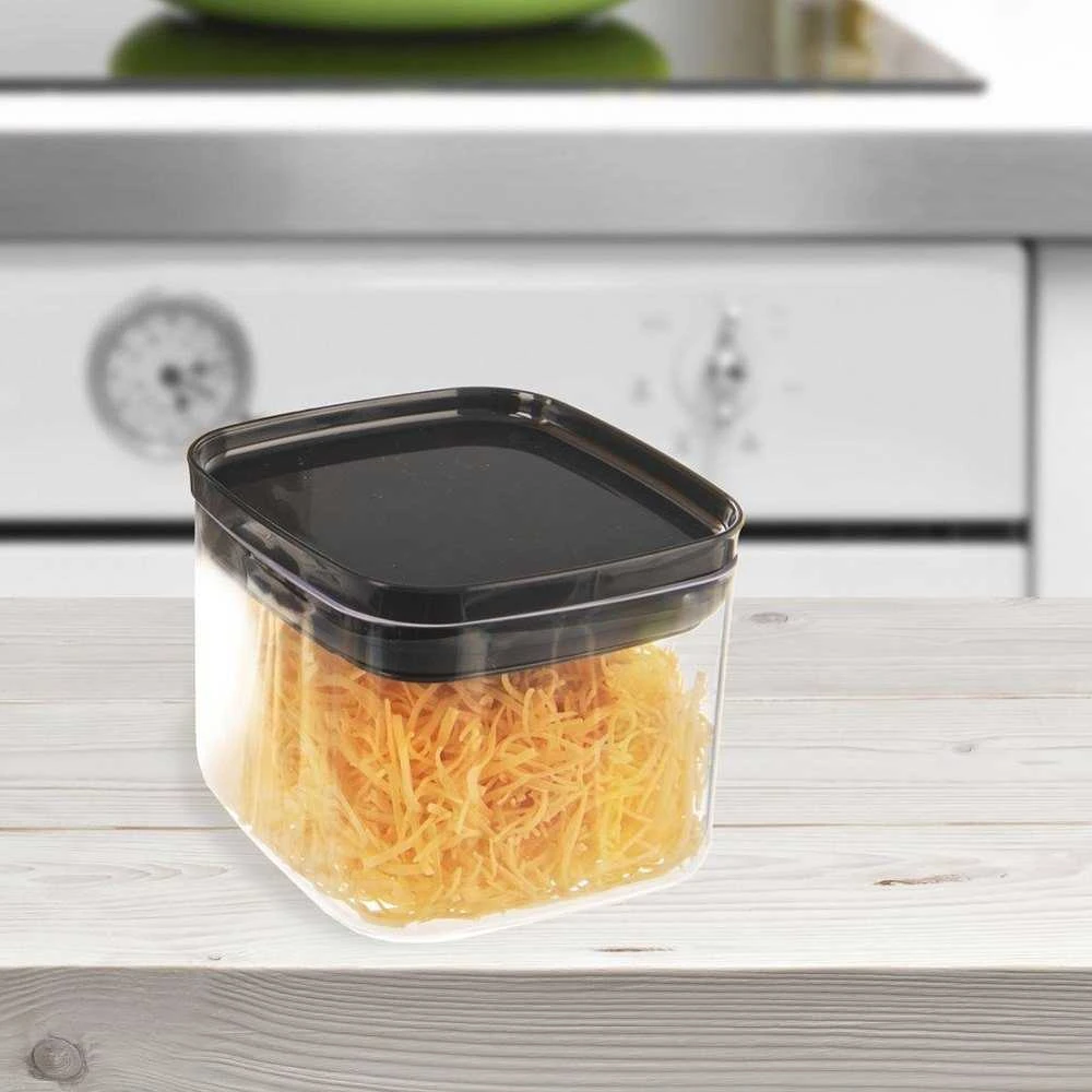 Kvadratinis virtuvinis indas su dangteliu ir sandarikliu maistui 700 ml