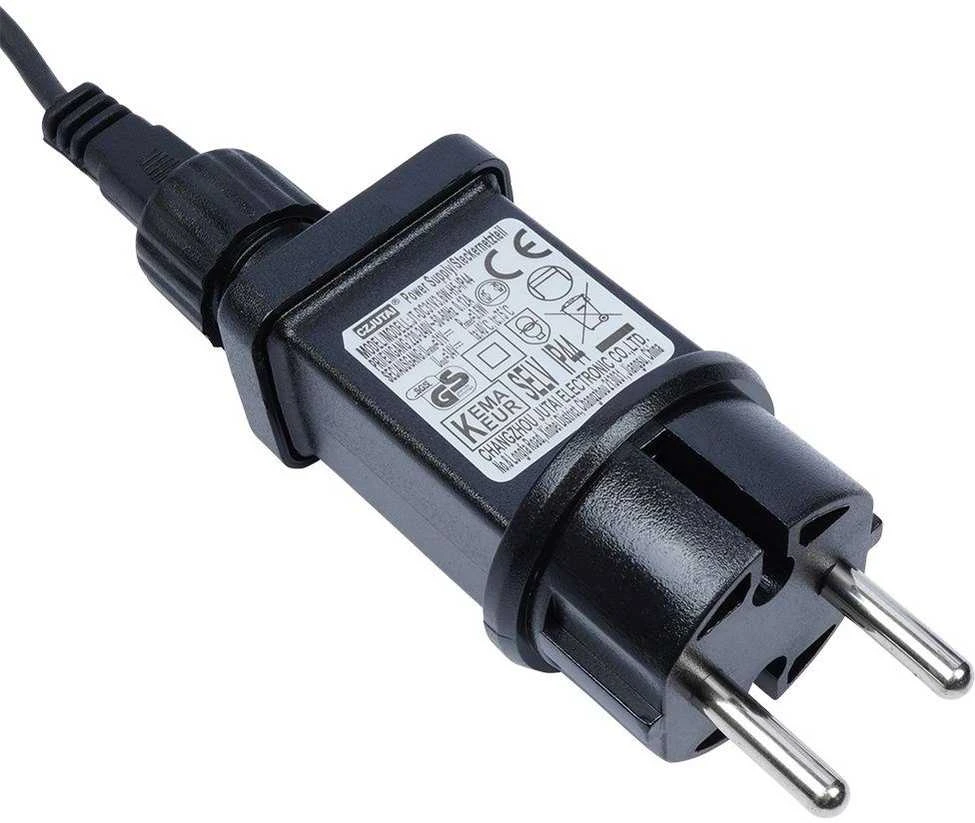 LED sodo girlianda 6 vnt 5,5 m