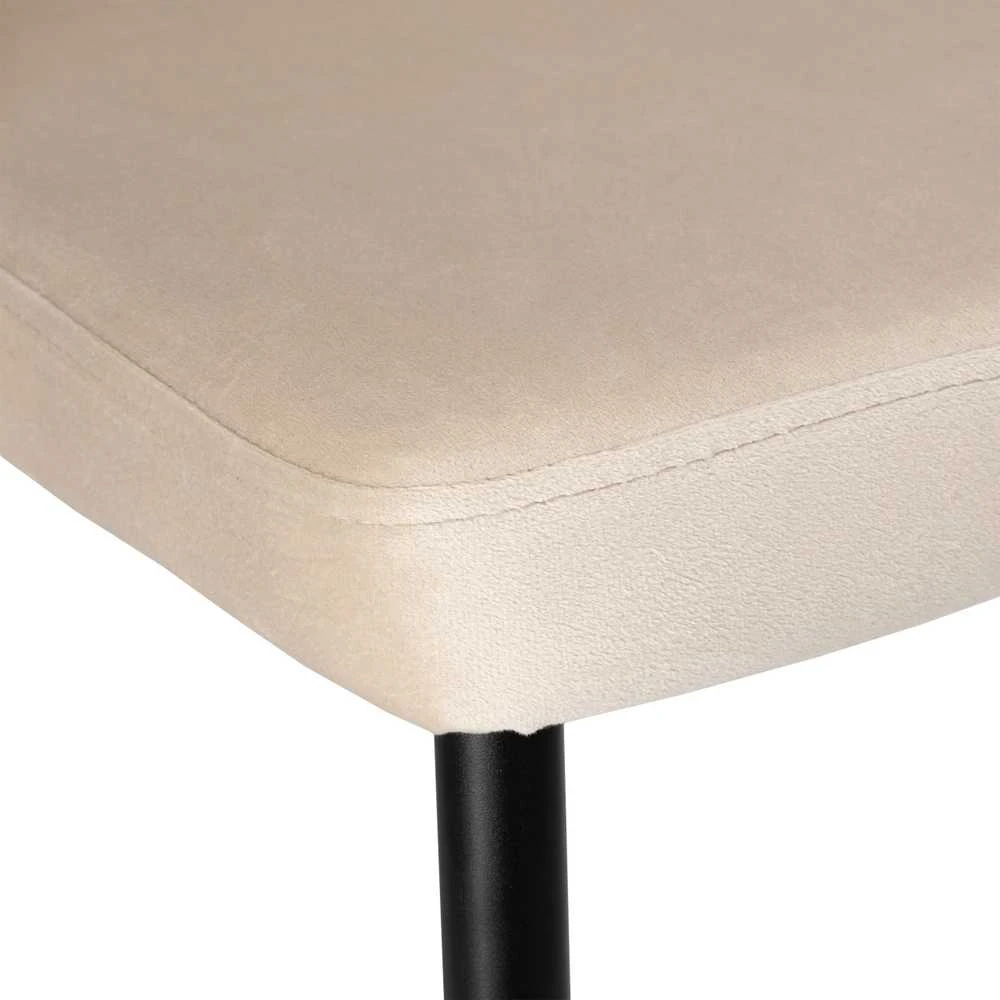 LINCOLN VELVET kėdė aptraukta smėlio spalvos aksomu