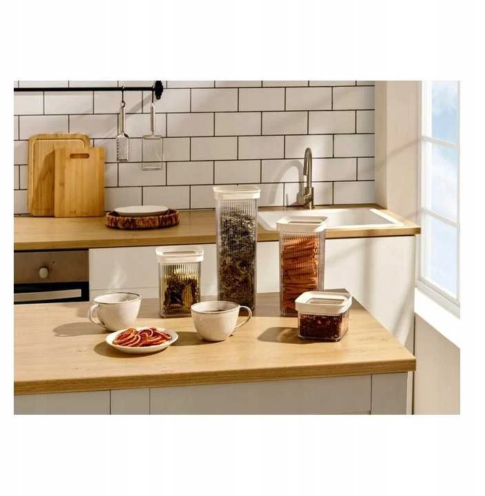 LINE PLUS kvadratinė maisto talpa 2200 ml