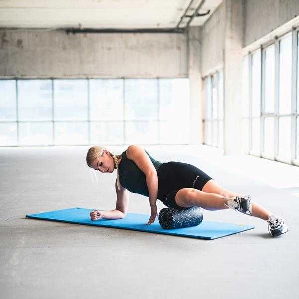 MFK03 MĖLYNAS-Juodas KLUBINIS FITNESS KILIMAS SU KIAUGUMAIS HMS PREMIUM