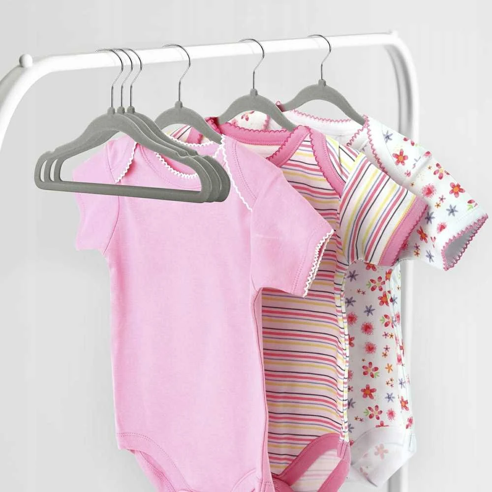 Mini Girl aksominė kabykla, rinkinyje 30 vnt