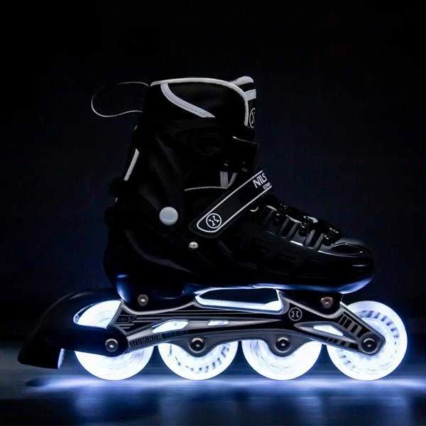 NH10905 4in1 Juodas LED DYDIS. L(39-42) INLINE PAČIŪRĖS SU MATMENYS. THE NILS EXTREME HOCKEY SKY