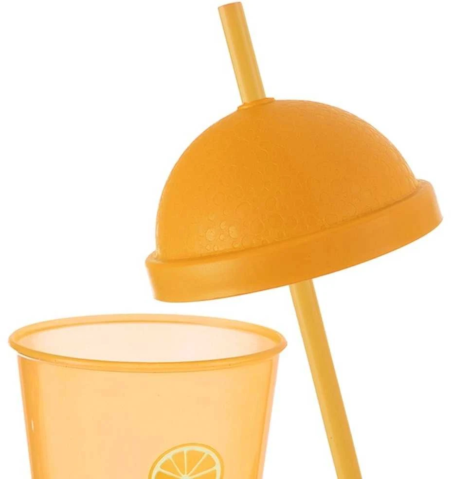 Plastikinis puodelis su dangteliu ir šiaudeliu 450 ml