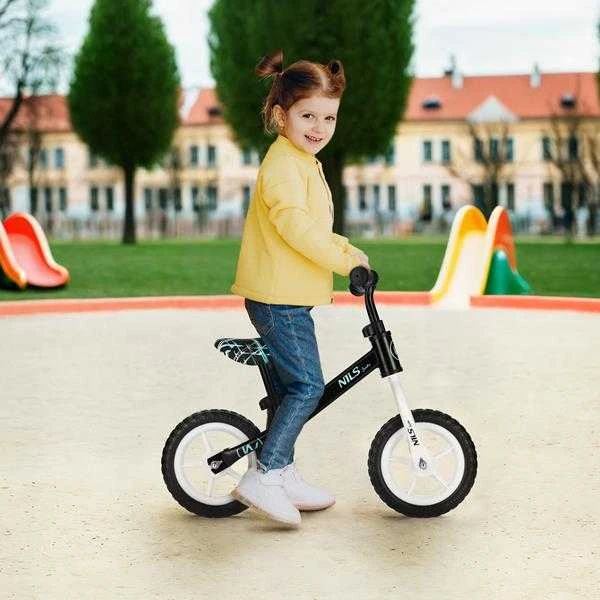 RB134 BALANCE BIKE Juodas WHEELS 10'' NILS FUN