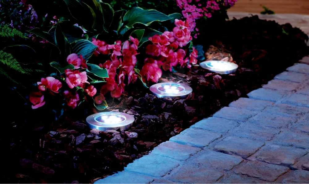 SAULĖS LEMPAS 4 LED SMD, VARŽIAMAS Į ŽEMĘ, 4 Vnt.