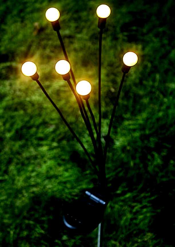 SAULĖS LEMPAS ŠOKANTIS VĖJOJE BALTAI KAMUOLIAI 6 LED 72cm