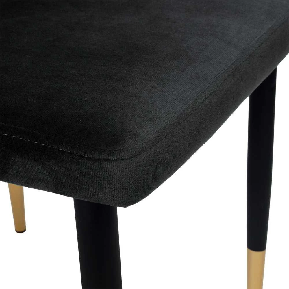Vermont Velvet juoda minkšta aksominė kėdė