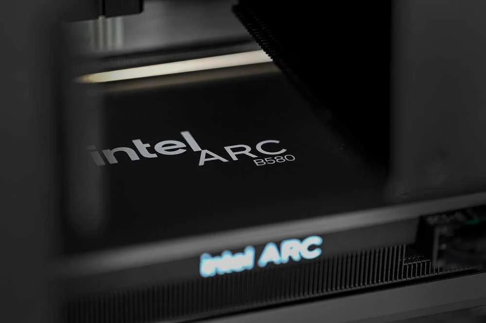 Stacionarus kompiuteris Actina 5901443410287 PC AMD Ryzen™ 5 8400F 32 GB DDR5-SDRAM 1 TB SSD Intel Arc B580 Midi Tower Juodas