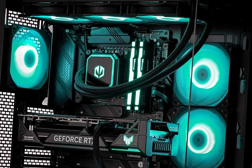 Stacionarus kompiuteris Actina 5901443417071 PC AMD Ryzen™ 7 7800X3D 32 GB DDR5-SDRAM 1 TB SSD AMD Radeon RX 9070 XT Midi Tower Juodas