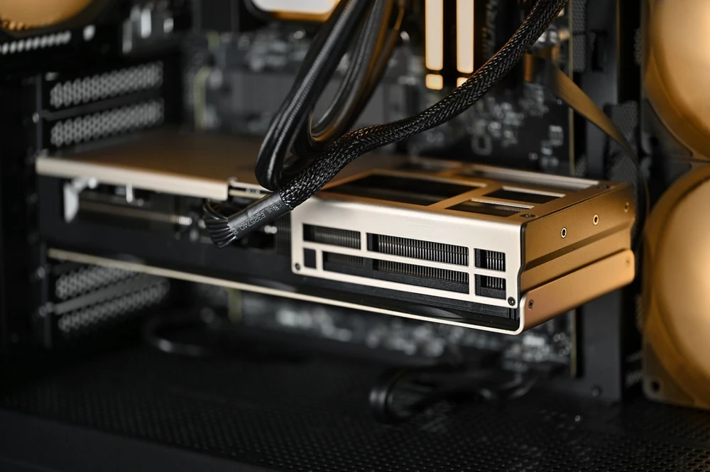 Ausinės Actina 5901443441212 Kompiuteris Intel Core Ultra 5 245KF 16 GB DDR5-SDRAM 1 TB SSD NVIDIA GeForce RTX 5070 Midi Tower Juodas