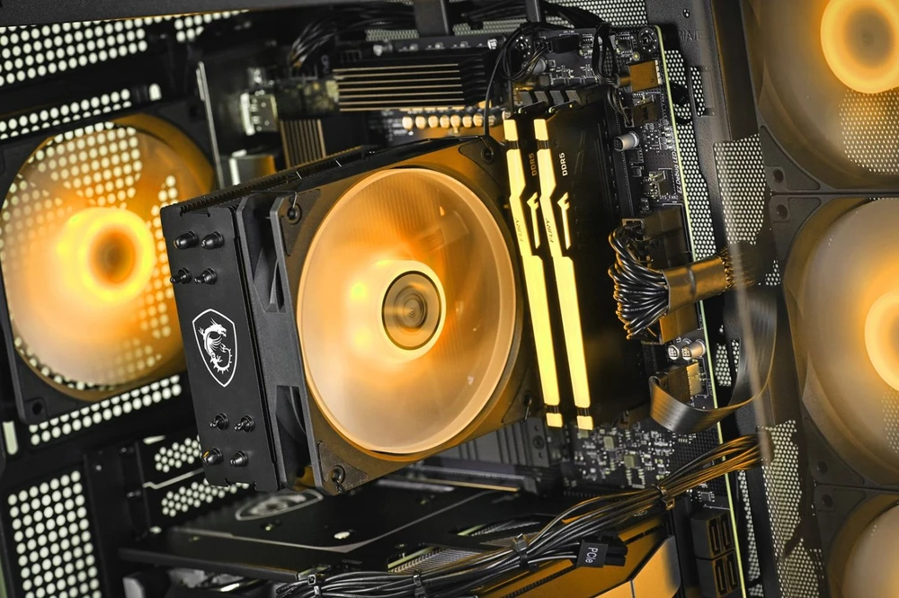 Ausinės Actina 5901443441229 Kompiuteris Intel Core Ultra 5 245KF 16 GB DDR5-SDRAM 1 TB SSD NVIDIA GeForce RTX 5060 Midi Tower Juodas