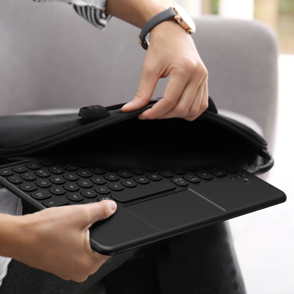 „AmazingThing Minimal Case Keylite Combo“ klaviatūros dėklas, skirtas „iPad Air 13“ M2/M3/M4 (2024/2025/2026) - Juodas