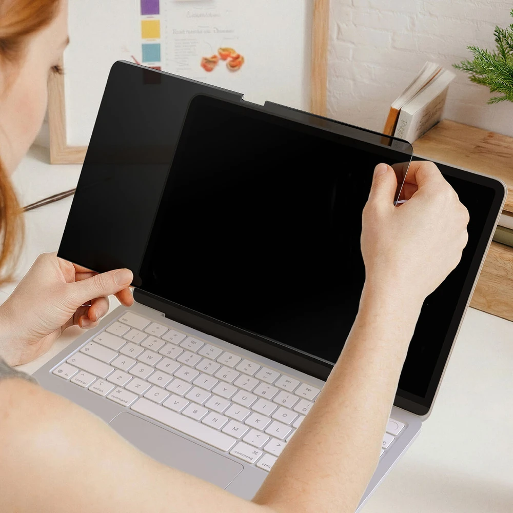 „AmazingThing Radix“ „MagPrivacy“ plėvelė, skirta „MacBook Neo 13“