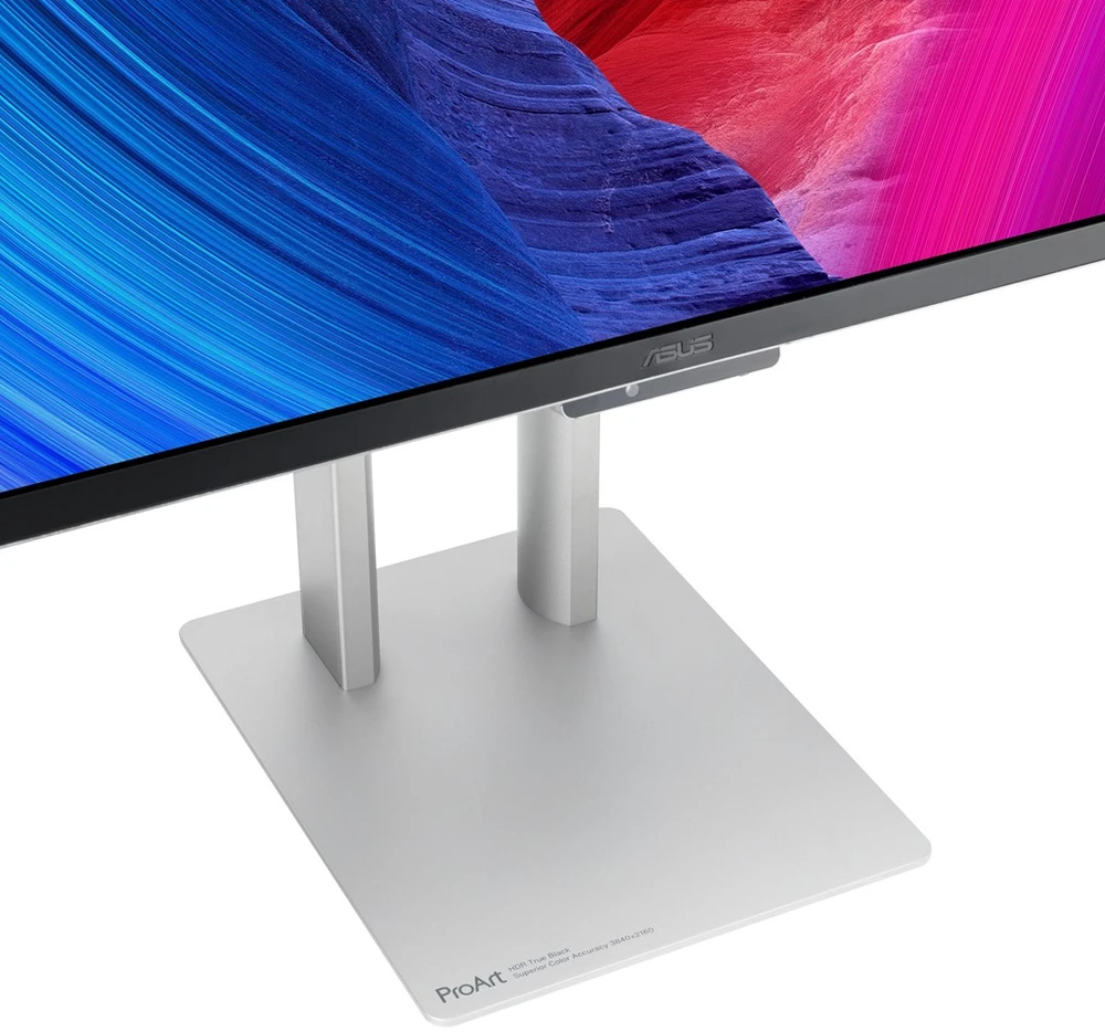 ASUS ProArt OLED PA32UCDM computer monitorius 80 cm (31.5") 3840 x 2160 pikselių 4K Ultra HD QD-OLED Sidabrinis